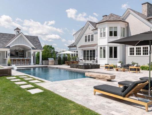 Suburban Boston pool house by Brendon Properties